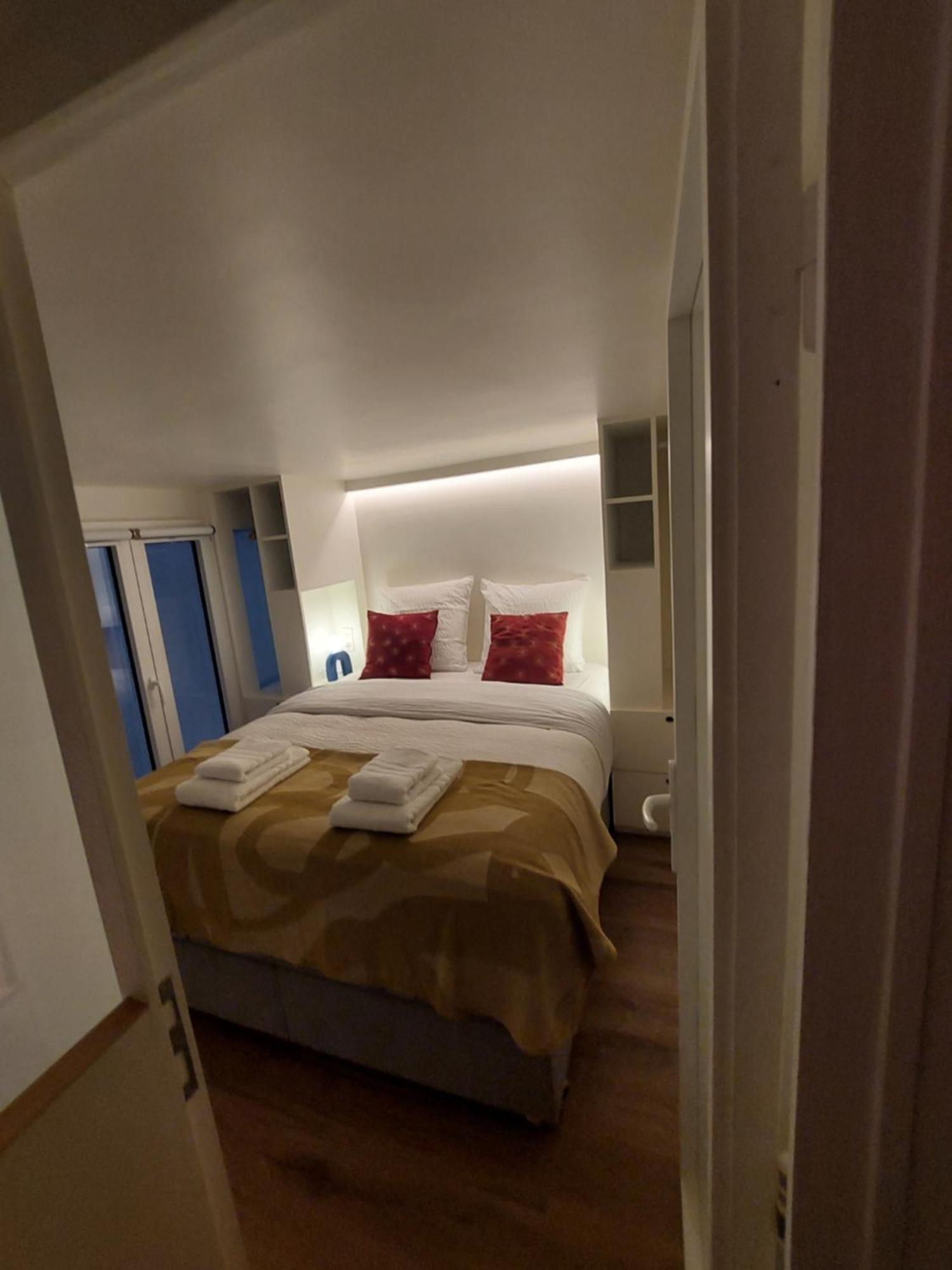 Apartments Paris Centre - At Home Hotel Екстериор снимка